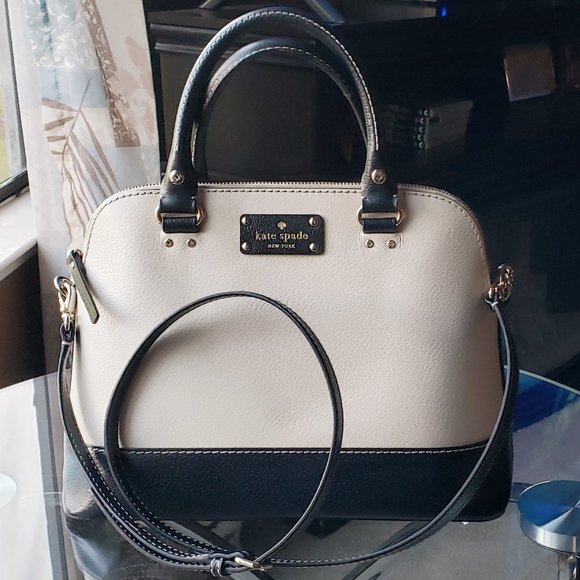 KATE SPADE GROVE ST CARLI IVORY BLACK BOARSKIN LEATHER DOME SATCHEL HANDBAG PUR - Picture 3 of 16